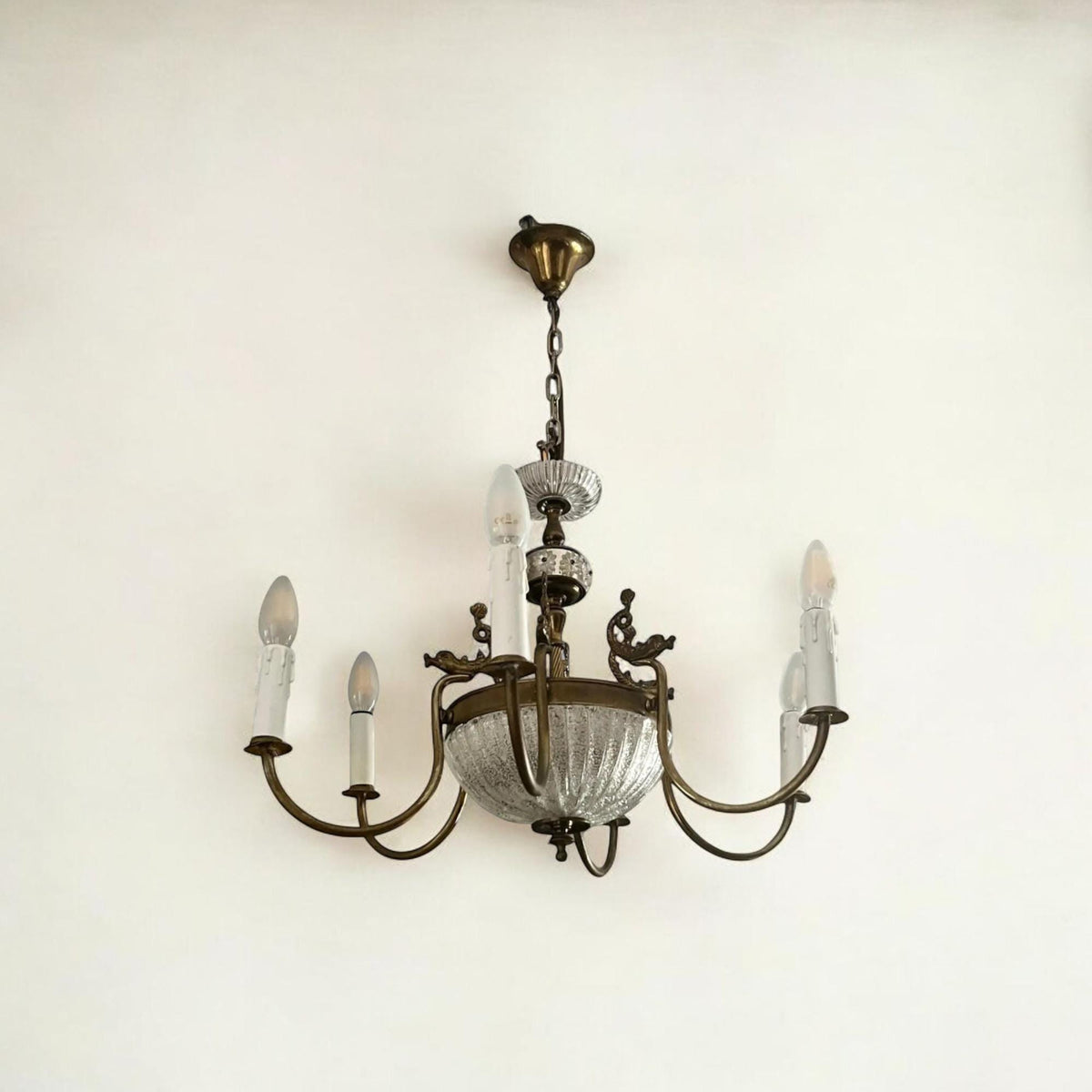 Unikat! Echter Jugendstil-Leuchter mit Glasschale und Fischen aus Messing. Ca. 1915