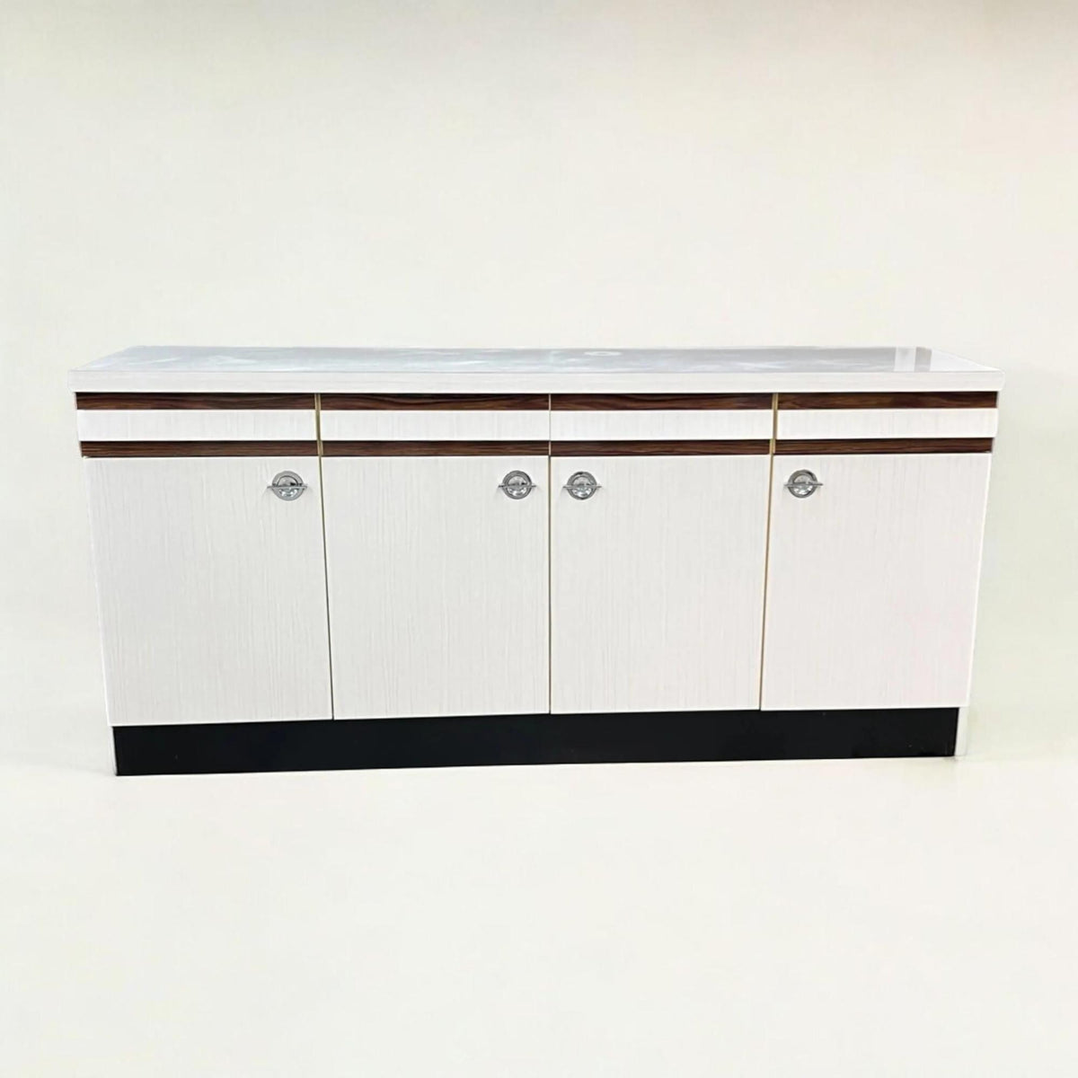 Niestrath Küchen-Sideboard - Mid Century Modern Küchenausstattung der 1960er Jahre aus Resopal beschichteten Holz mit Chromtürgriffen