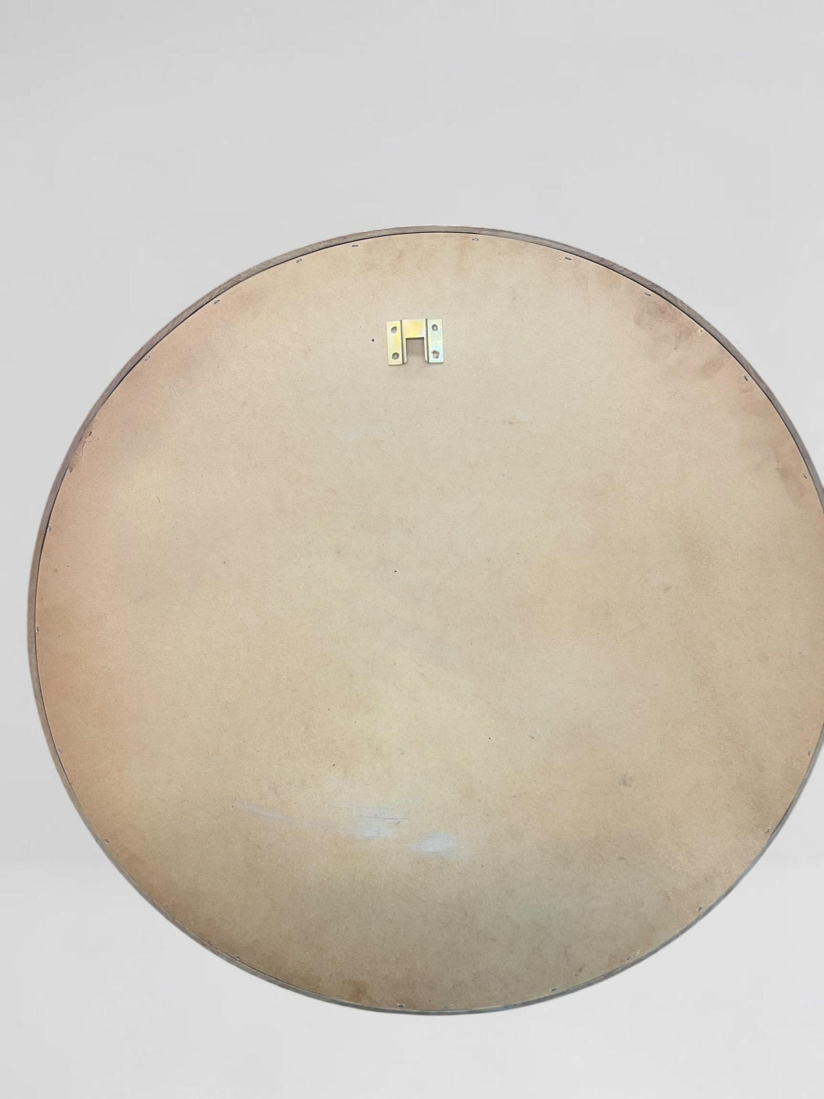 Mid Century Wandspiegel 50er Jahre – Runder Holzspiegel mit tief liegendem Spiegelglas Ø 66 cm