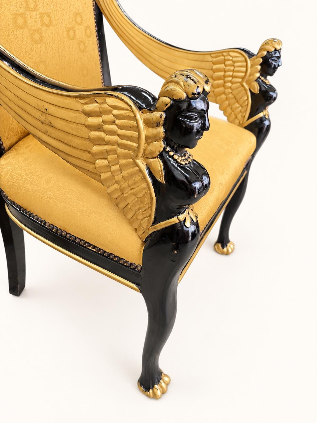 Vintage Sphinx-Sessel in Schwarz & Gold | Empire Revival Armlehnstuhl | Egyptian Revival Statement Chair