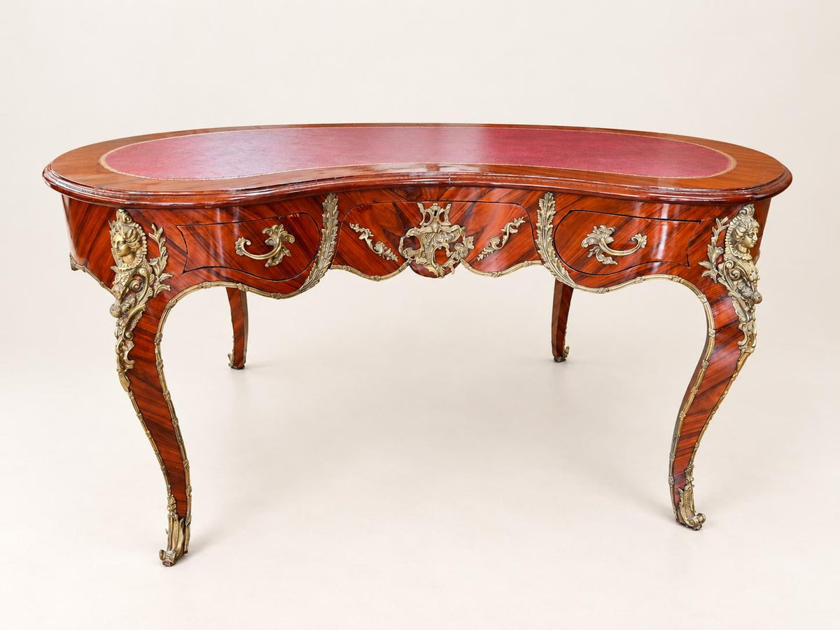 Vintage Bureau Plat Schreibtisch | Louis XV mit Leder & Messing | Partners Desk oder Hotel-Rezeption 172 cm