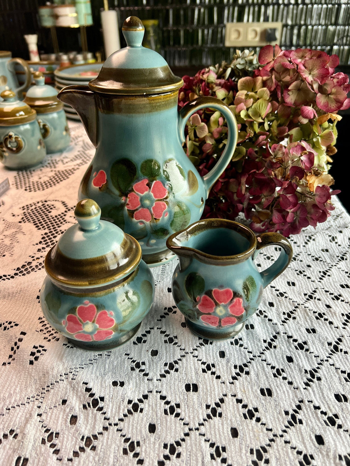 Vintage Zuckerdose, 8 Speiseteller groß, SMF Schramberg Garmisch, Majolika, handbemalt, ofengebrannt 1970