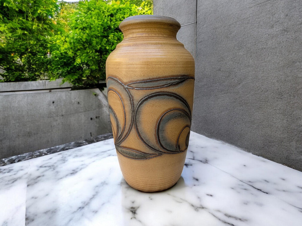 Große Bay Keramik Bodenvase 630-50, W. Germany Vintage Bodenvase mit Fat Lava Dekor. 70er Jahre Deko-Objekt.
