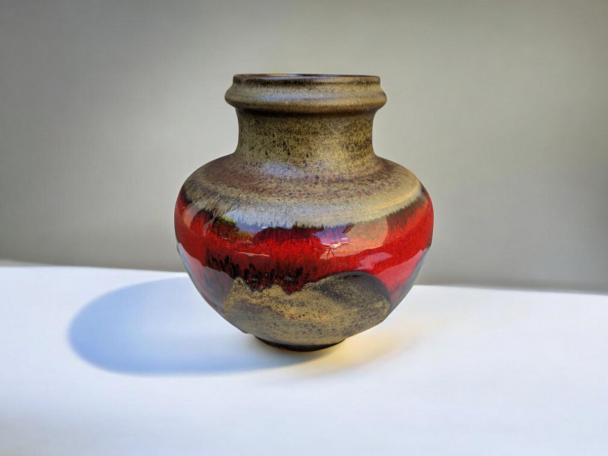 Ruscha Modell 851-20 -  Vintage Vase, Mid-Century Keramik in Braun-Schwarz mit roter Laufglasur