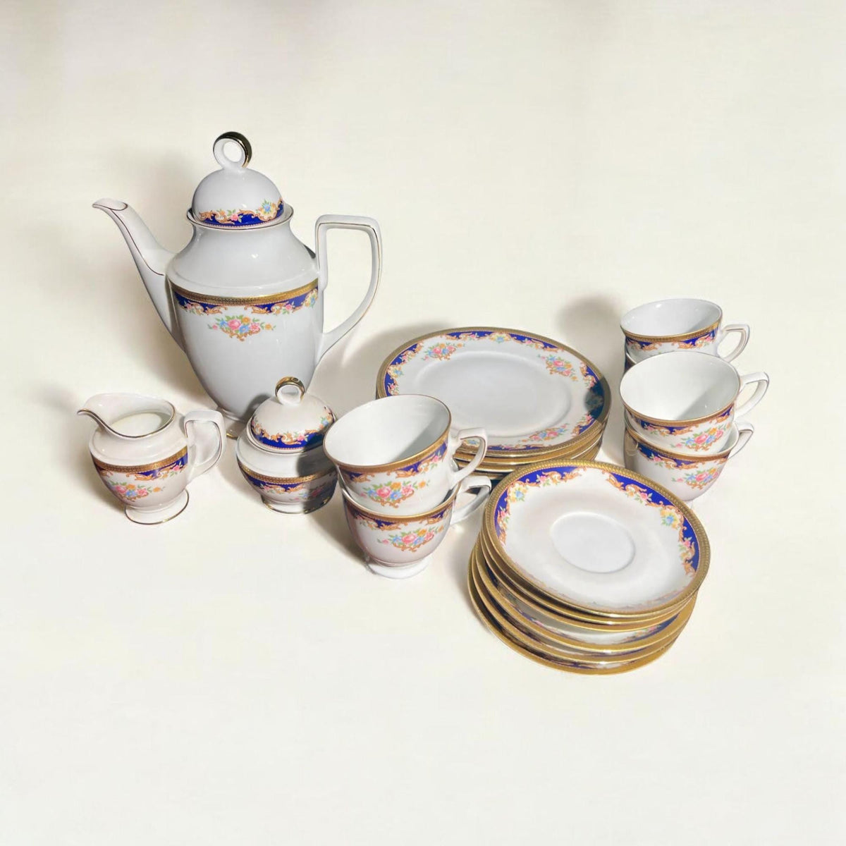 Vintage Kaffeeservice für 6 Personen Kobaltblau mit 14k Goldrand, Moosröschen, Top Zustand aus der Porzellanmanufaktur Bavaria Tirschenreuth