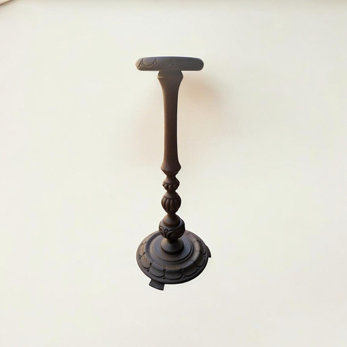 Rarität! Vintage Blumensäule – Handgedrechselt aus dunklem Holz, Mid-Century/Bauernhaus-Stil, Pflanzentisch für Vasen, Bonsai unbenutzt