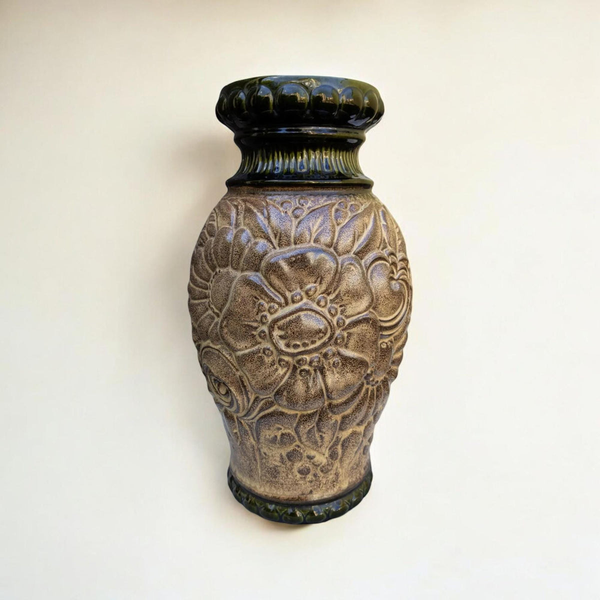 Große Mid-Century Vase von Scheurich Modellnr. 287-41 hellbraune Vintage-Keramik mit Blumendekor, West-Germany 60er/70er Jahre
