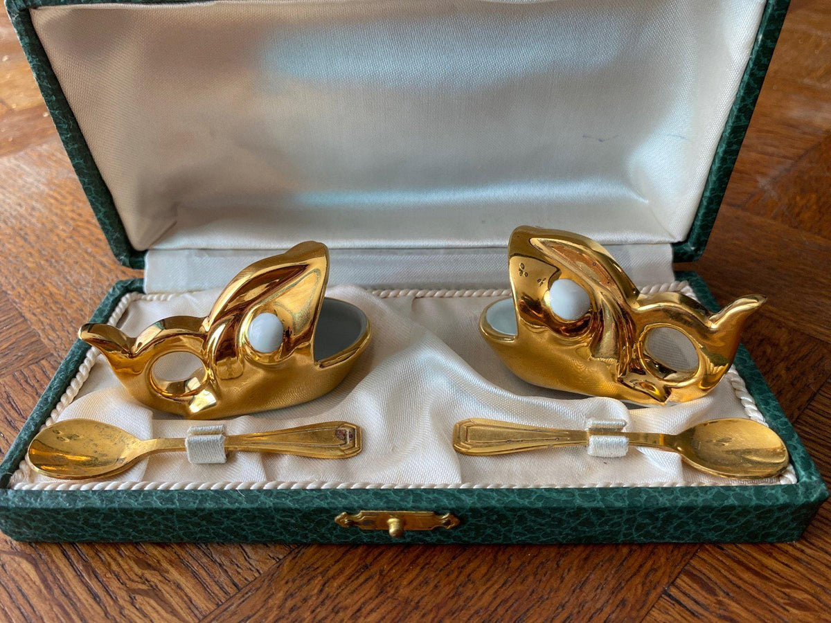 Art Deco Salz-und Pfeffer Set Fisch aus Porzellan mit Goldauflage in Originalbox, original Art Deco aus Frankreich