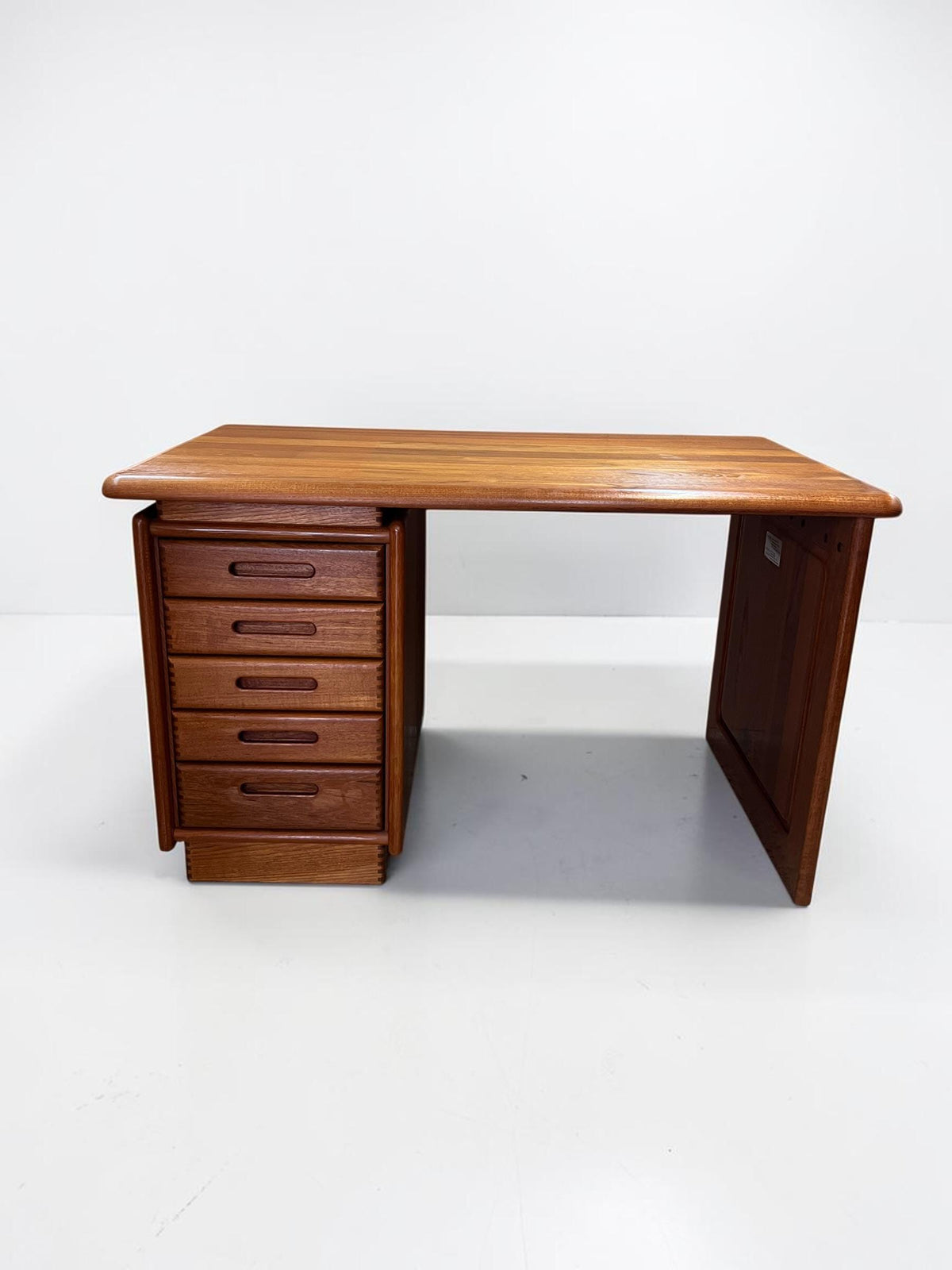 Salin Møbler Teak Schreibtisch – Danish Modern Design mit 5 Schubladen | Made in Denmark