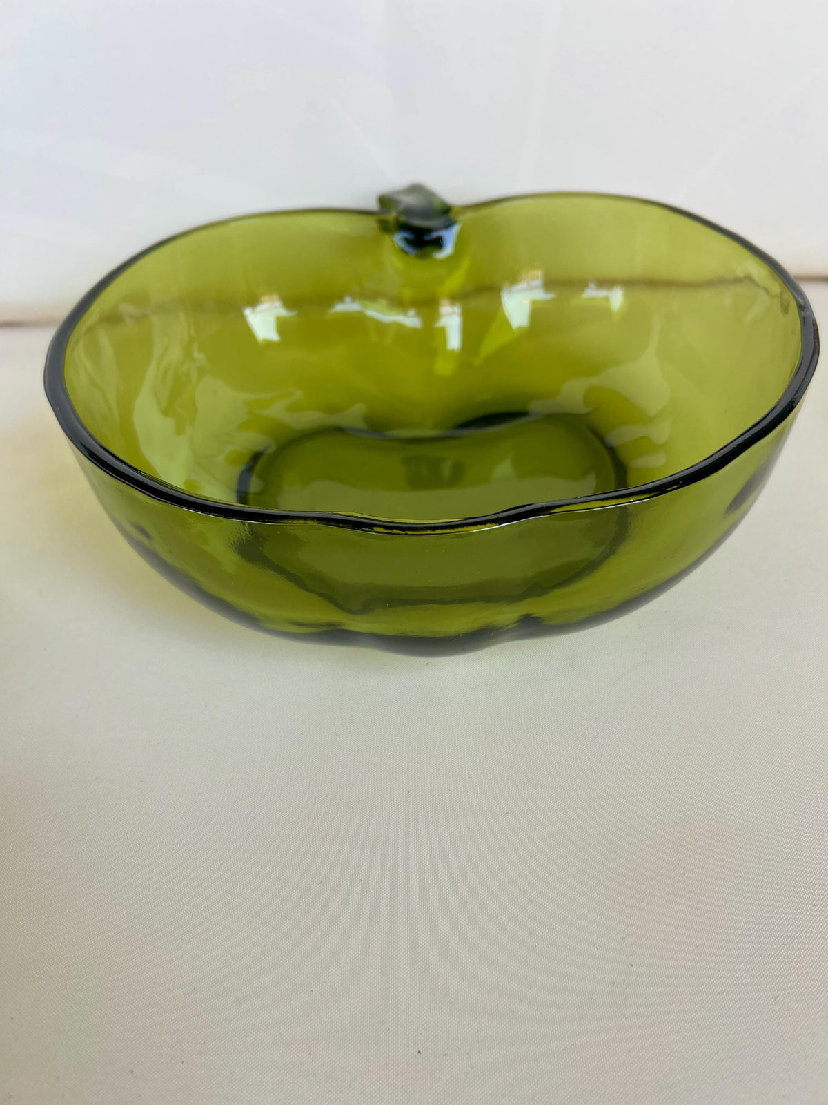 Vintage Obstschale mit 6 Dessertschalen aus grünem Glas | Apfelform | 70er Jahre Glasschalen Set | Mid Century Deko