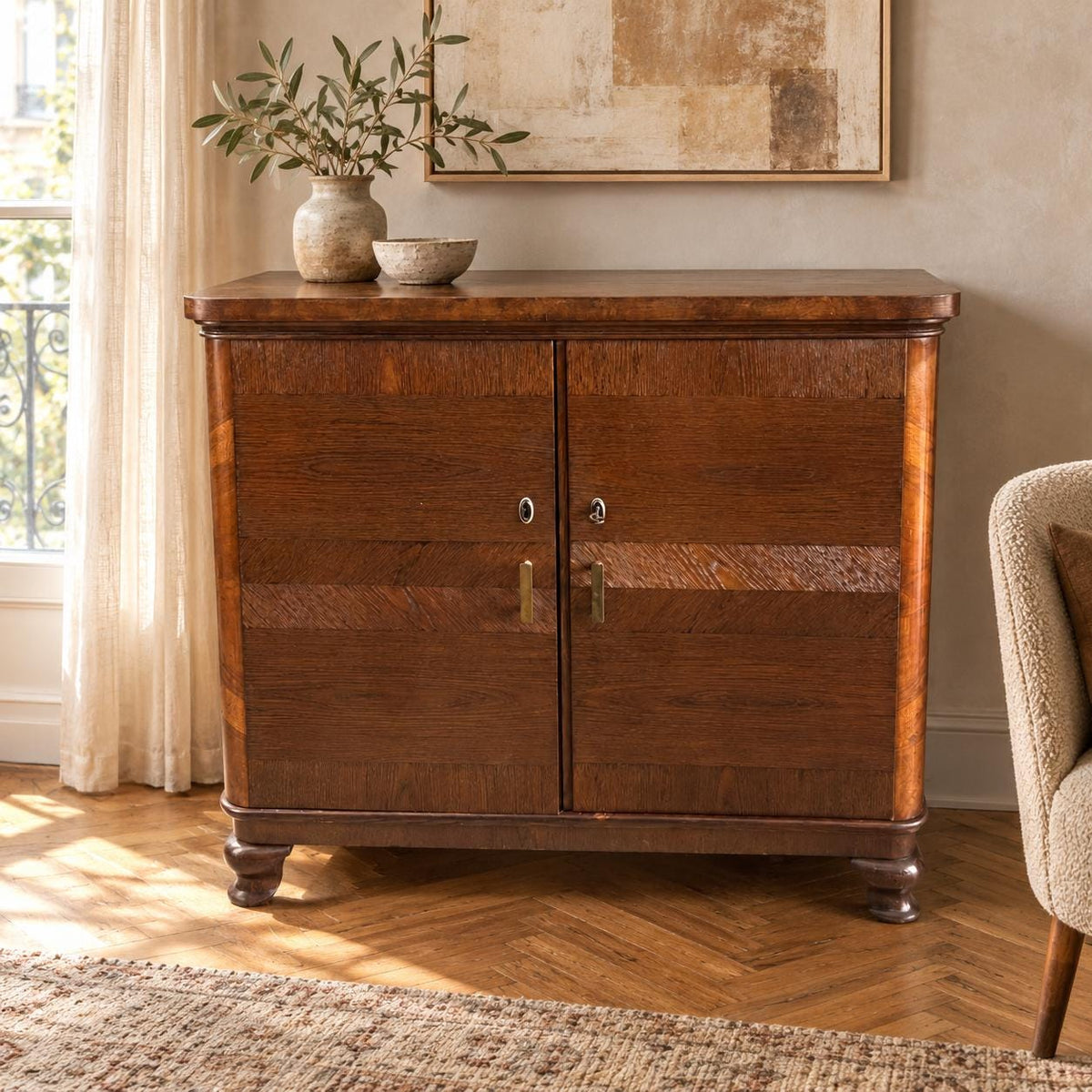 Vintage Kommode Art Déco | Holzschrank mit geometrischem Furnier, Messinggriffen und Schubladen | Vintage Sideboard