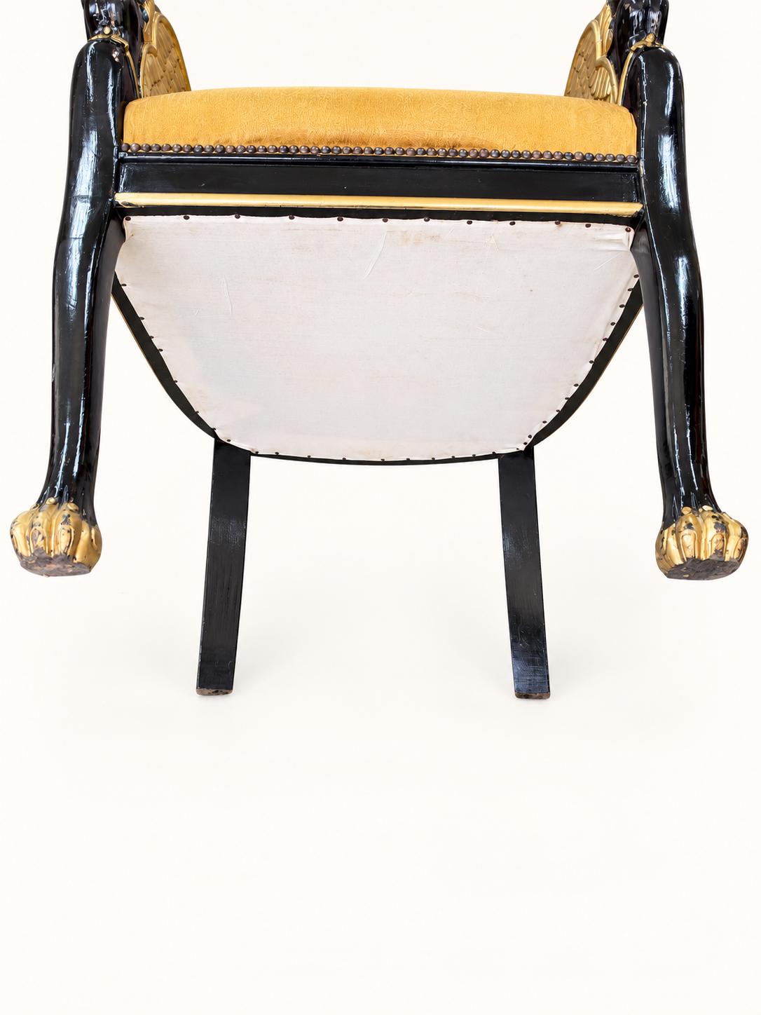Vintage Sphinx-Sessel in Schwarz & Gold | Empire Revival Armlehnstuhl | Egyptian Revival Statement Chair