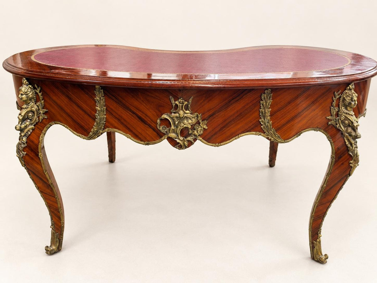 Vintage Bureau Plat Schreibtisch | Louis XV mit Leder & Messing | Partners Desk oder Hotel-Rezeption 172 cm